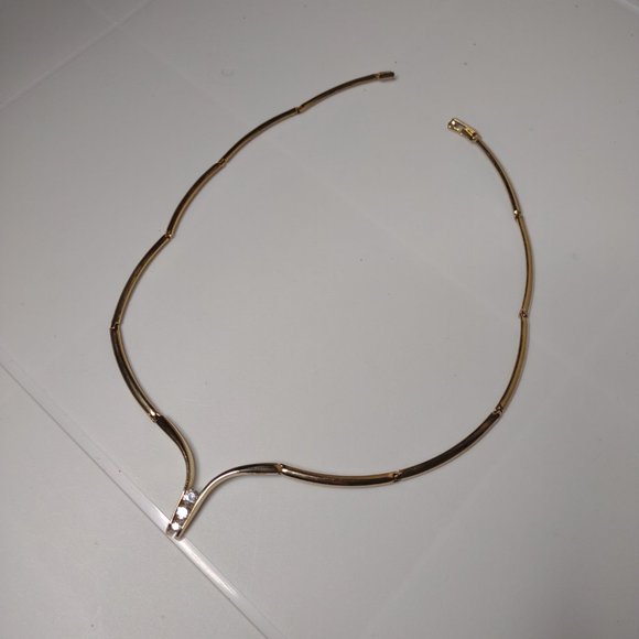 15.5 Inch Gold Tone Metal Segmented Necklace - Picture 2 of 10